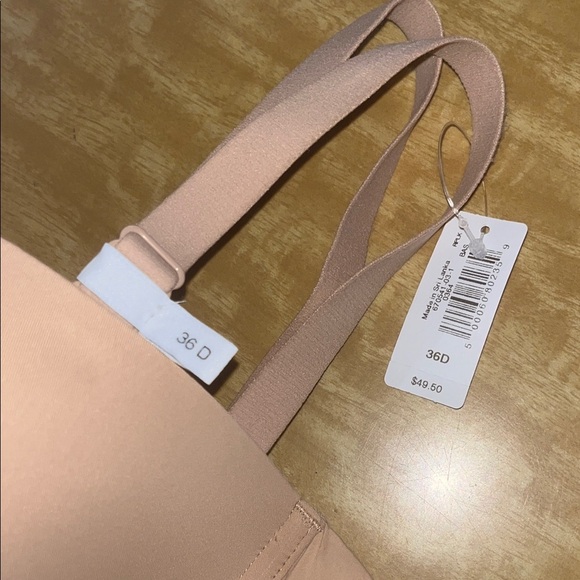 GapBody Tshirt multi wear strapped Tan Underwire Bra NWT 36D - Picture 4 of 11